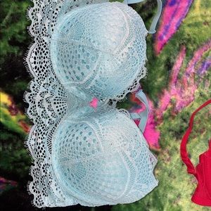 Diva Demi bra from La senza size 36 C light blue with rhinestones and lace.